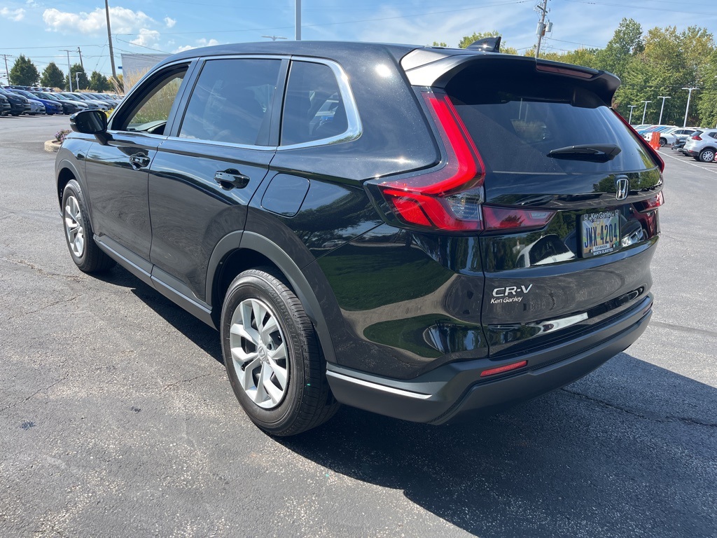 2025 Honda CR-V LX photo 4