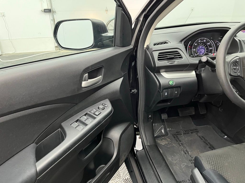 2016 Honda CR-V LX photo 14