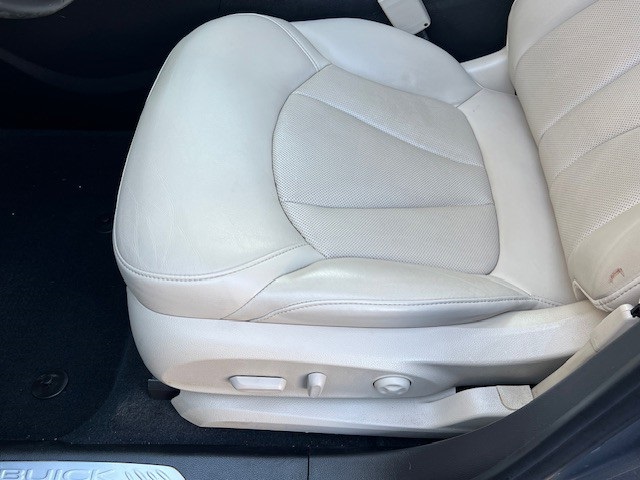 2020 Buick Envision Essence photo 34