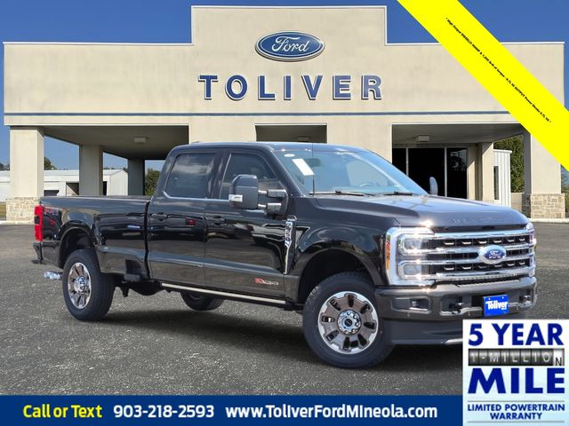 2025 Ford F-350 Super Duty King Ranch's photo