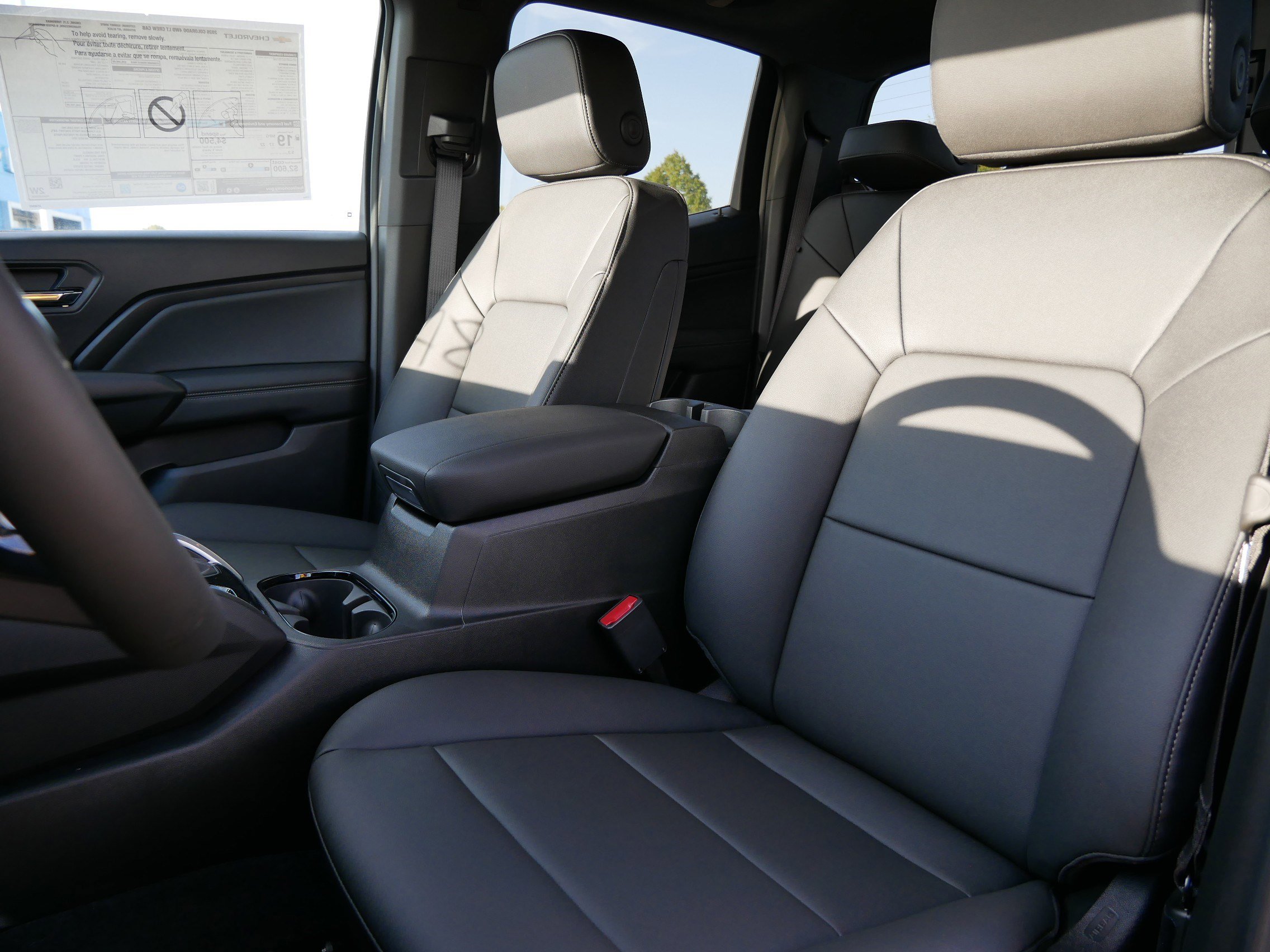 2026 Chevrolet Colorado LT photo 4