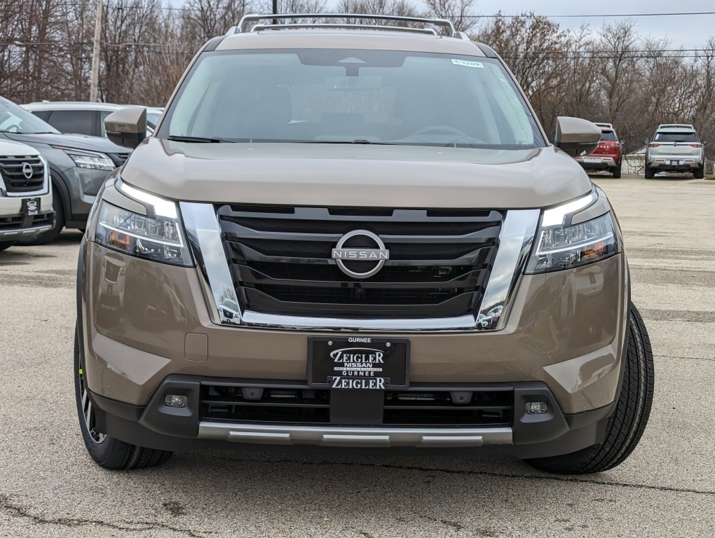 New 2024 Nissan Pathfinder Platinum SUV in Lindenhurst N23209