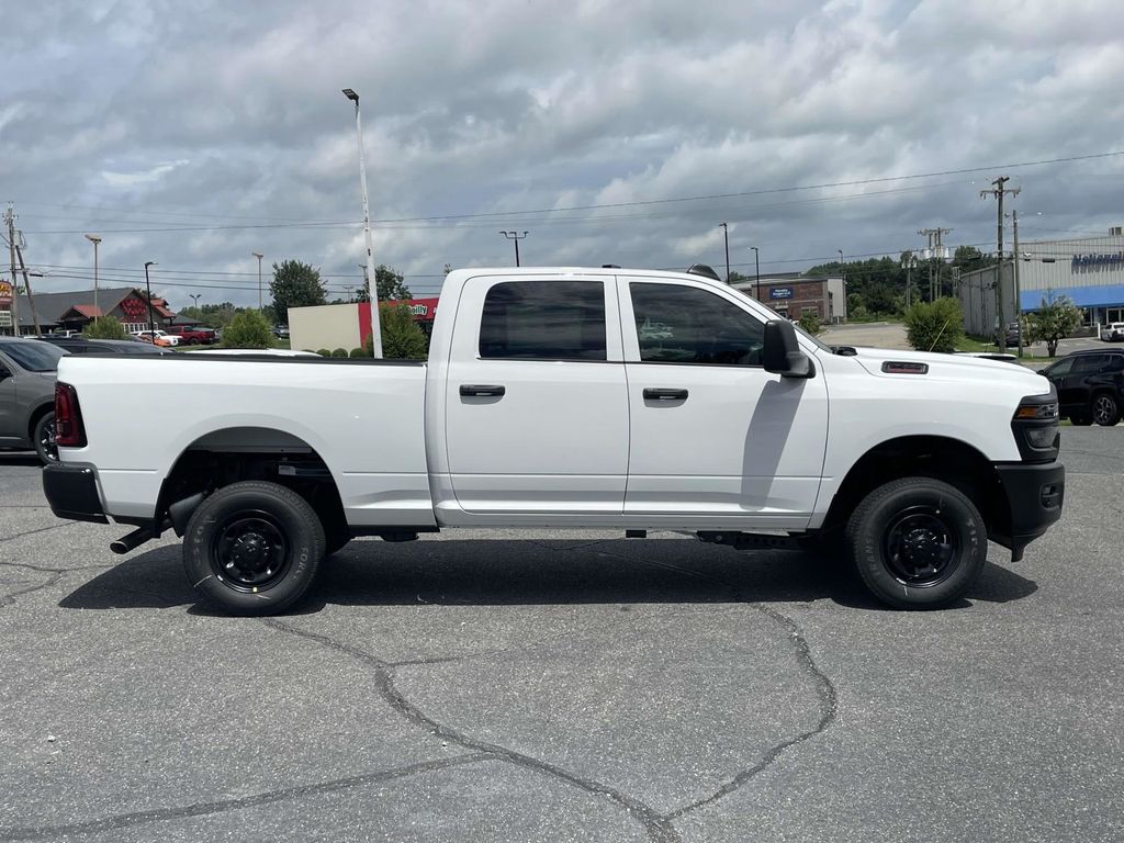 2026 Ram 2500 Tradesman photo 8