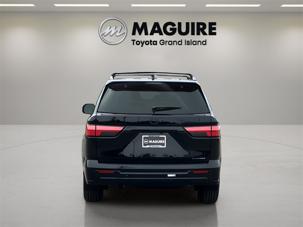 2025 Toyota Sequoia Platinum photo 5
