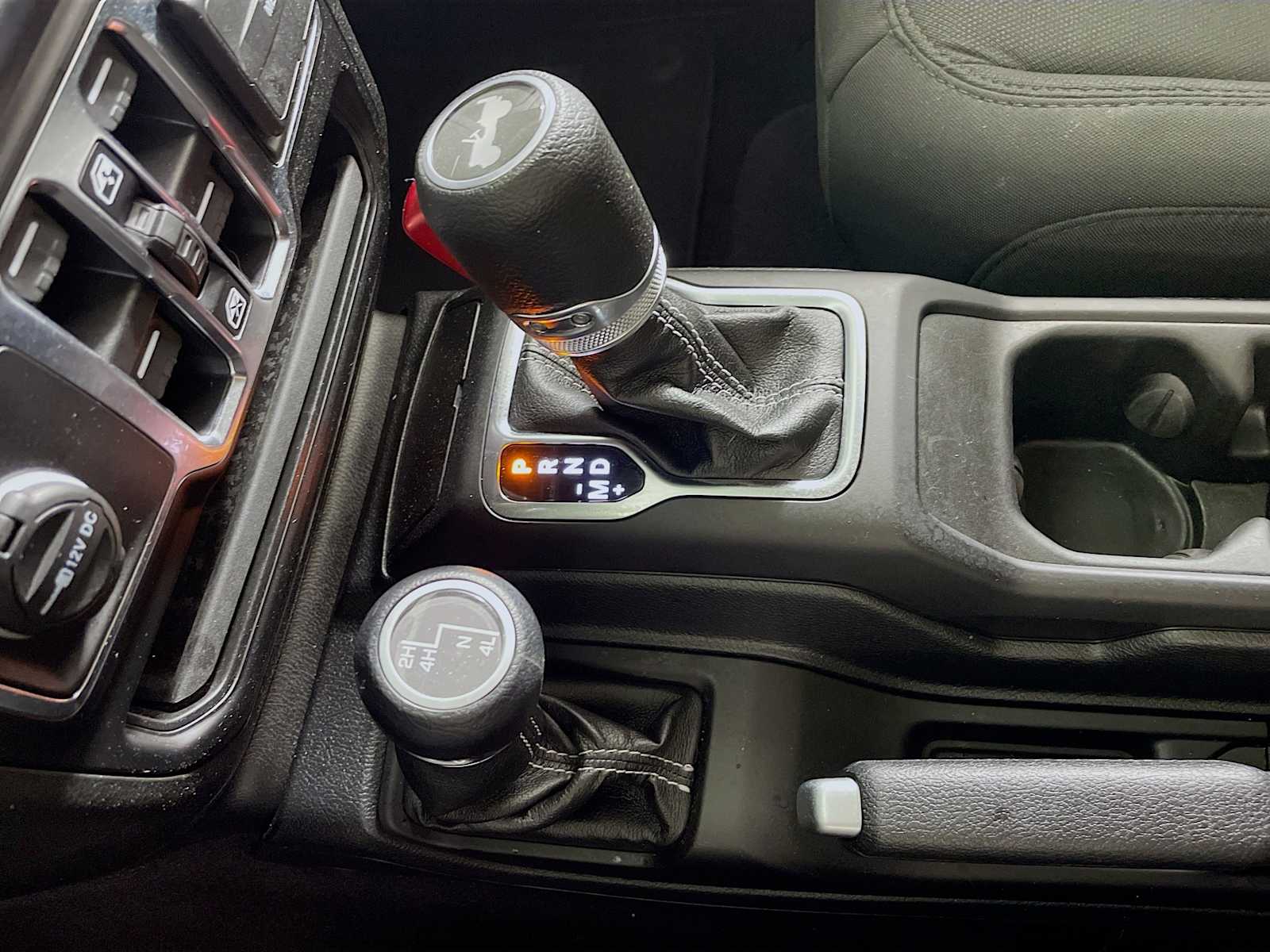 2021 Jeep Wrangler Unlimited Sahara photo 14
