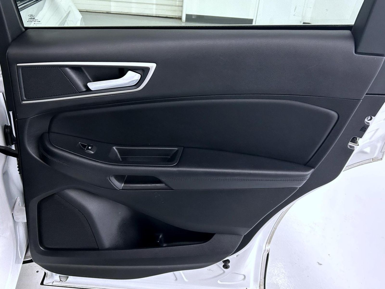 2024 Ford Edge SEL photo 16
