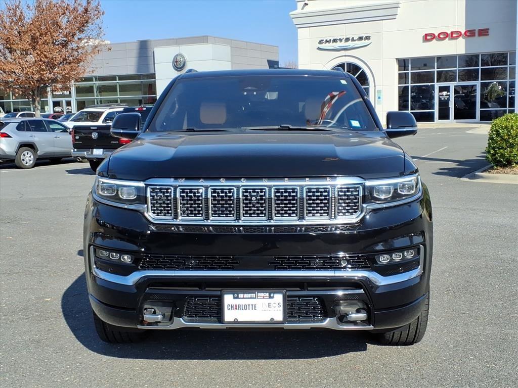 2022 Jeep Grand Wagoneer III photo 2