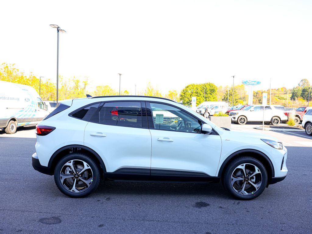 2025 Ford Escape ST-Line Select photo 19