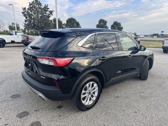 2022 Ford Escape SE photo 7