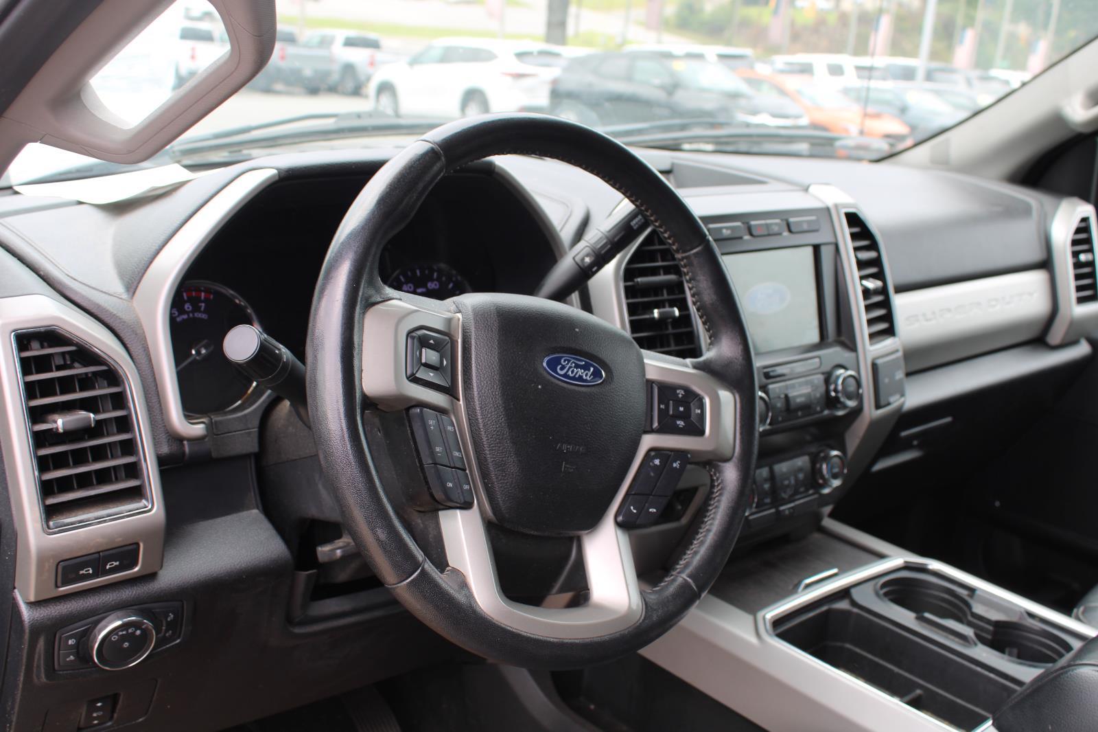 2020 Ford F-250 Lariat photo 9