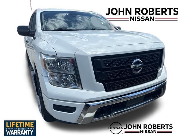 2021 Nissan Titan SV photo 7