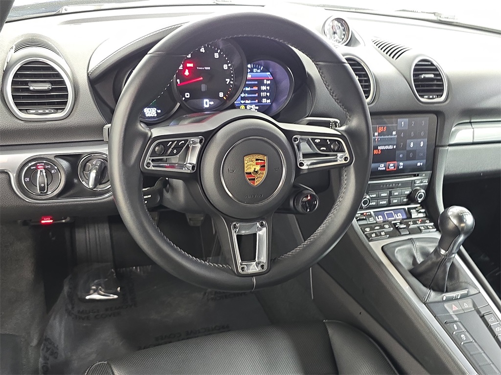 2024 Porsche Cayman photo 4