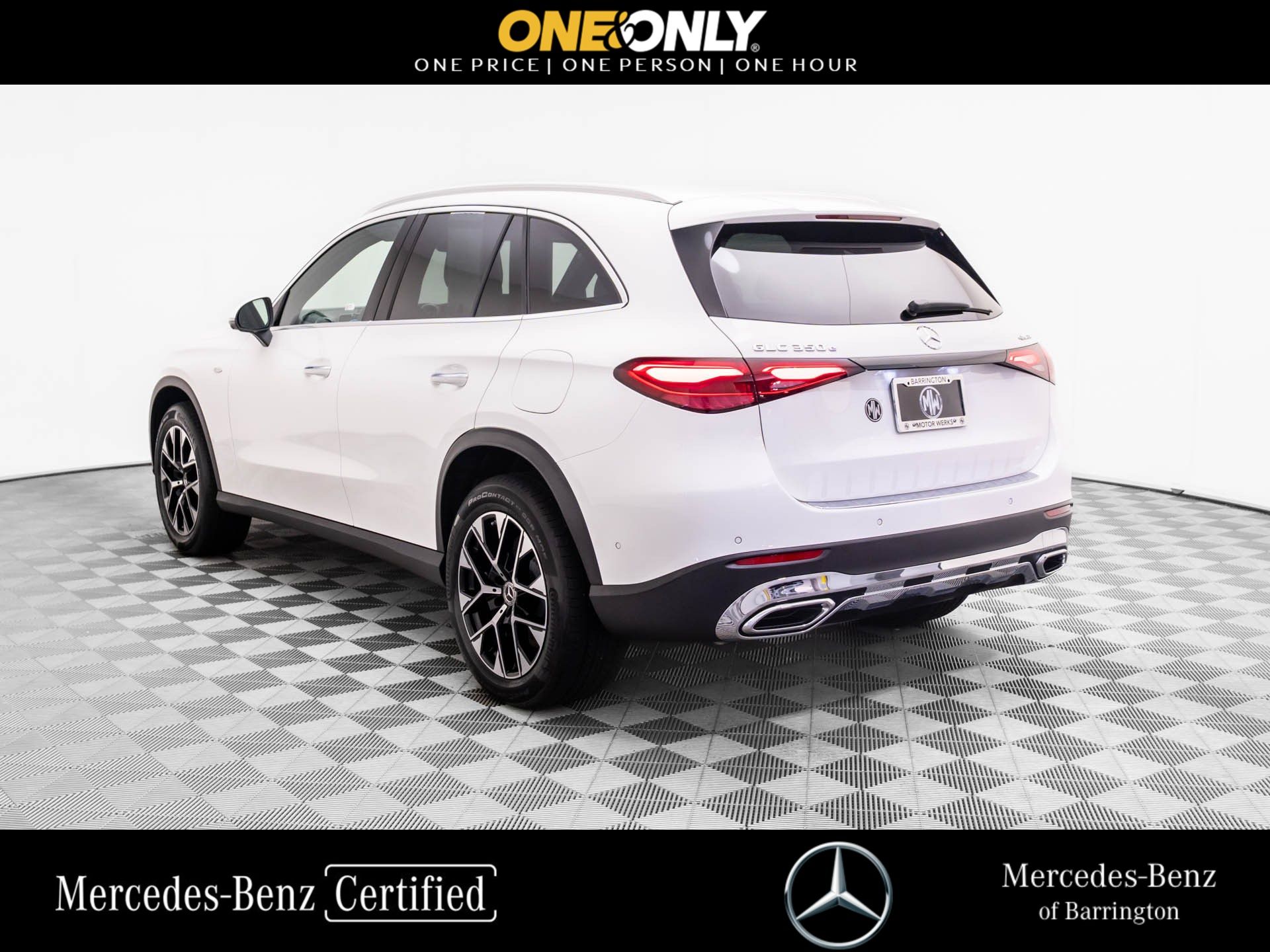 2025 Mercedes Benz GLC 350e 4MATIC photo 2