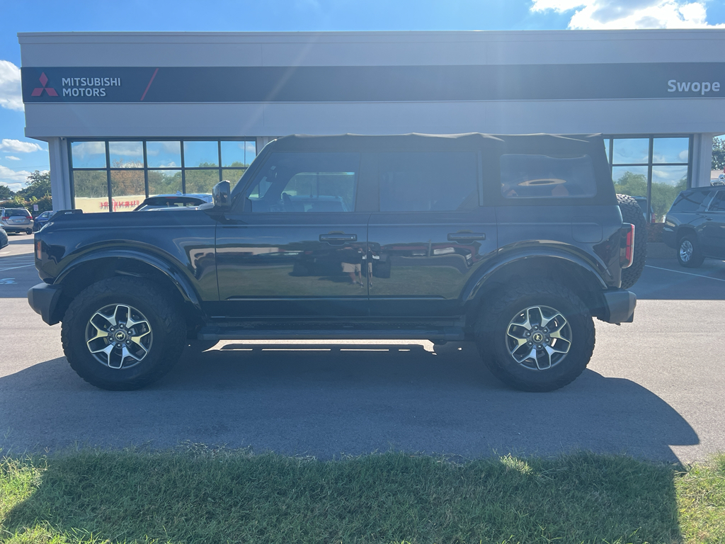 2021 Ford Bronco Outer Banks photo 4