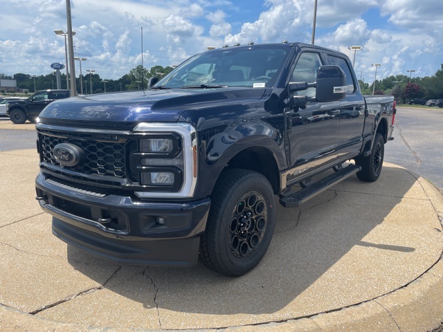 2025 Ford F-350 photo 11