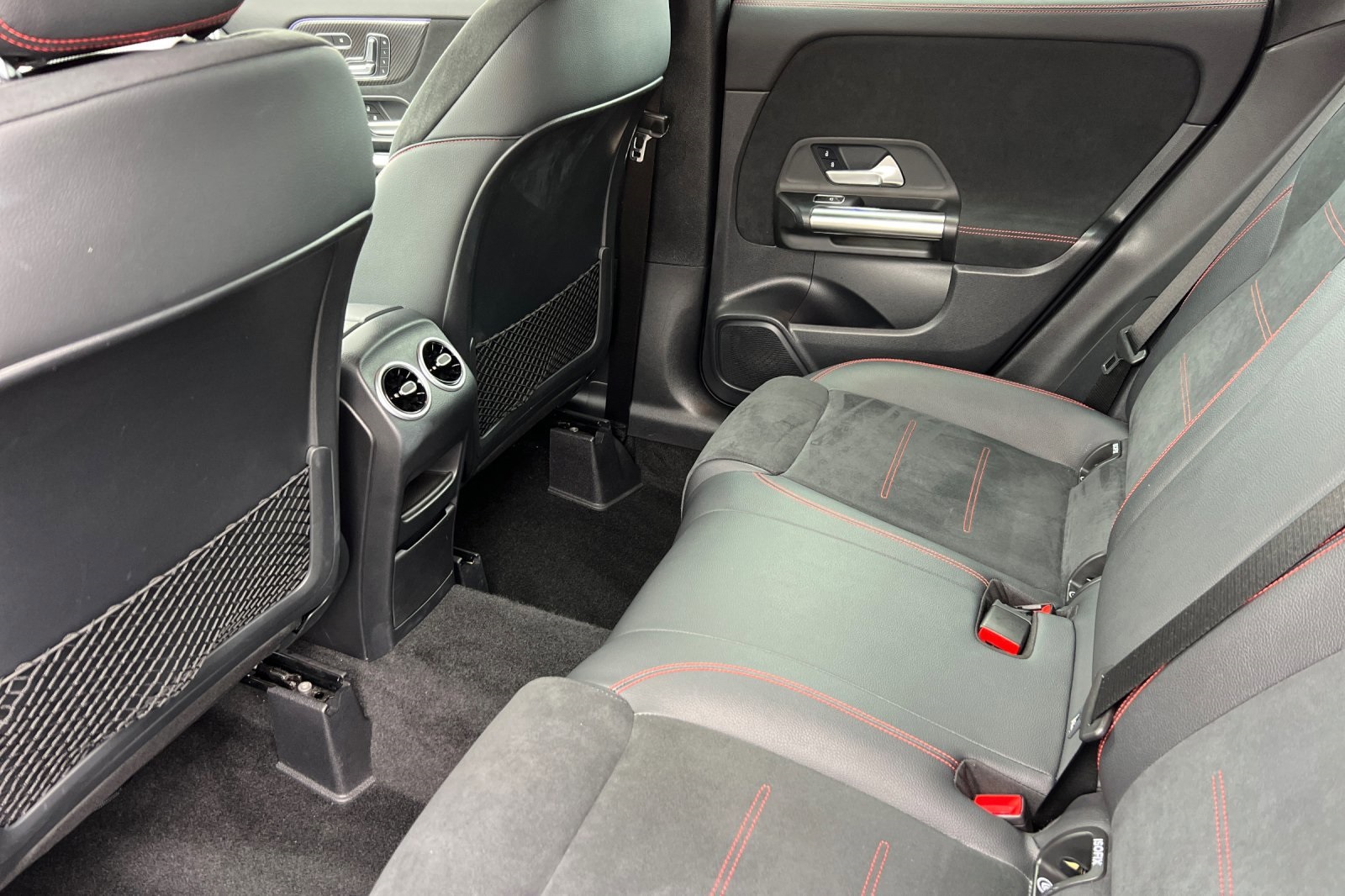 2023 Mercedes Benz GLA 35 AMG 4MATIC photo 4