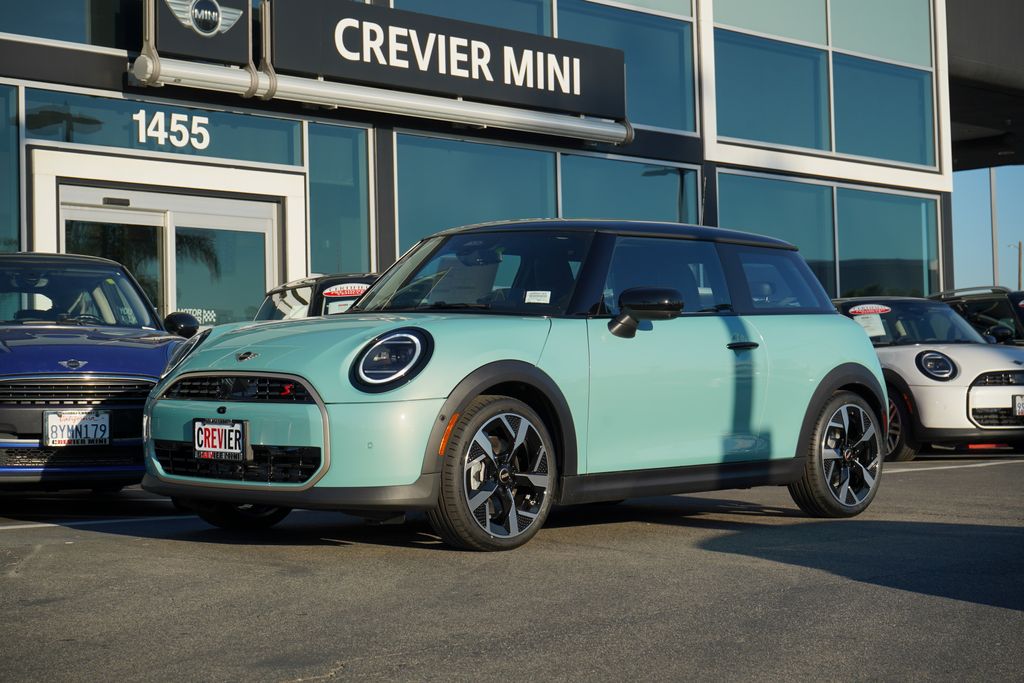 2026 MINI Hardtop 2 Door S's photo