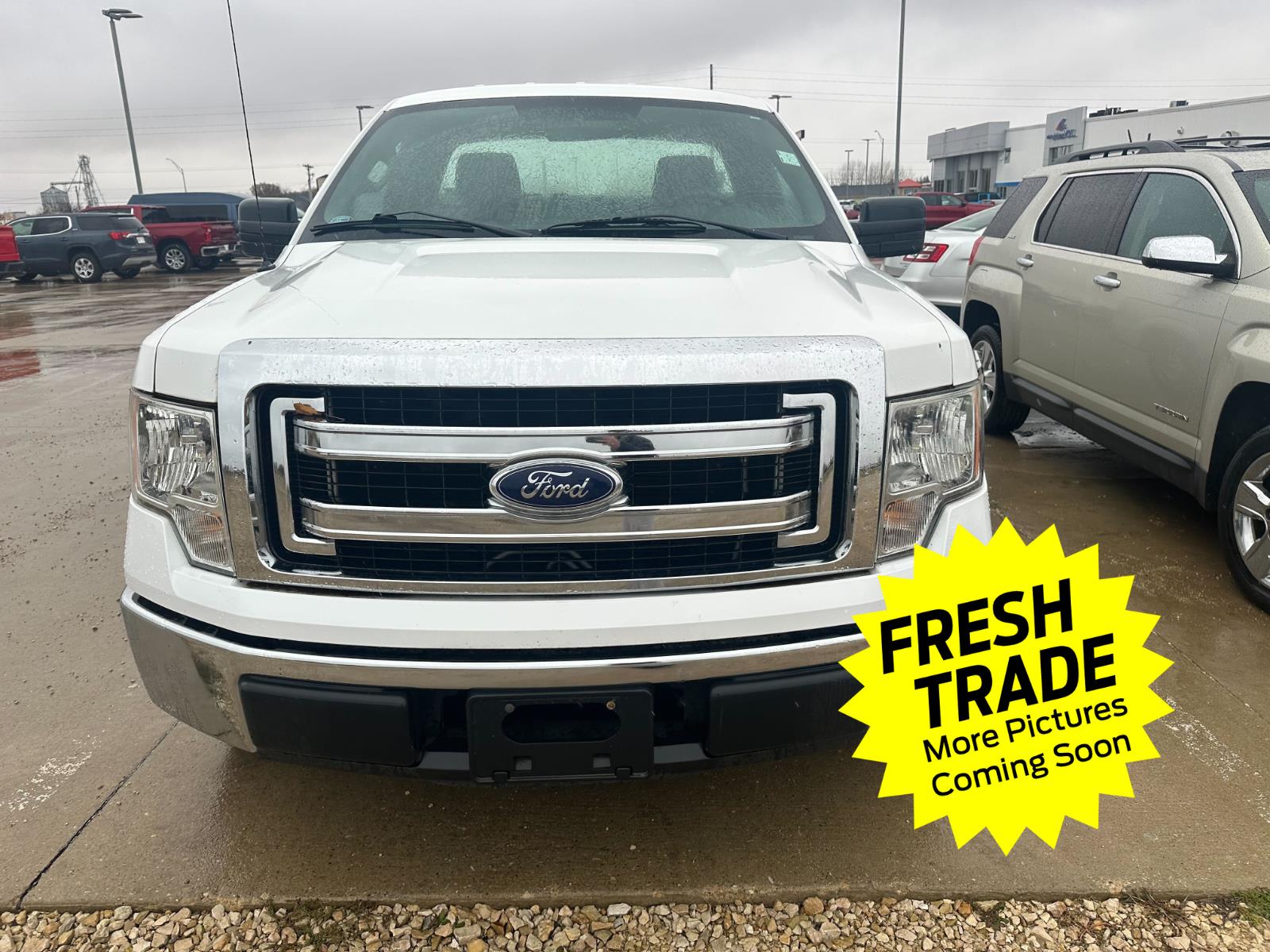 2013 Ford F-150 XL photo 2