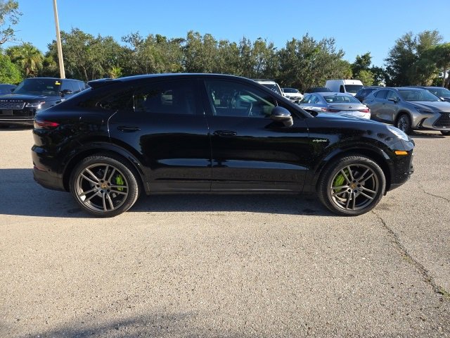 2022 Porsche Cayenne E-Hybrid Coupe Base photo 5