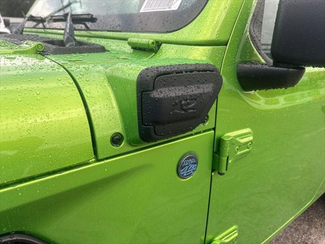 2025 Jeep Wrangler Sport S 4xe photo 19