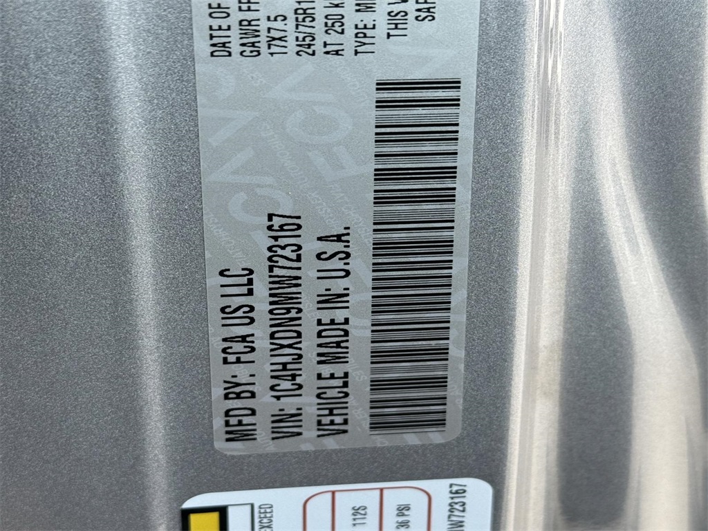 2021 Jeep Wrangler Unlimited Islander photo 29