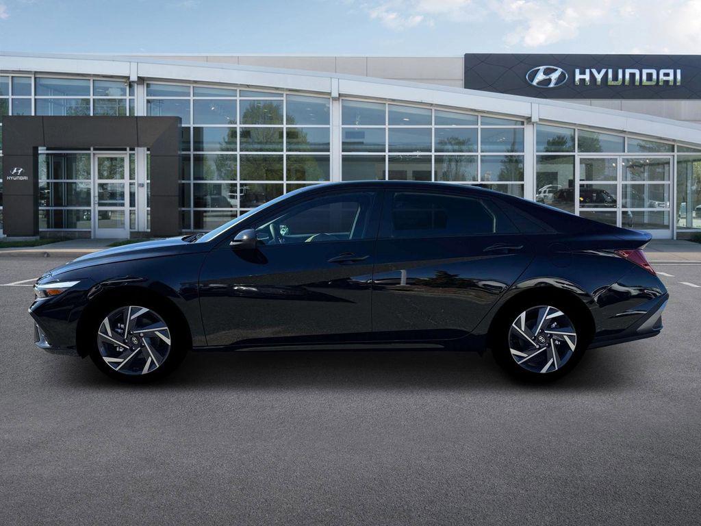 2025 Hyundai Elantra Hybrid SEL Sport photo 3