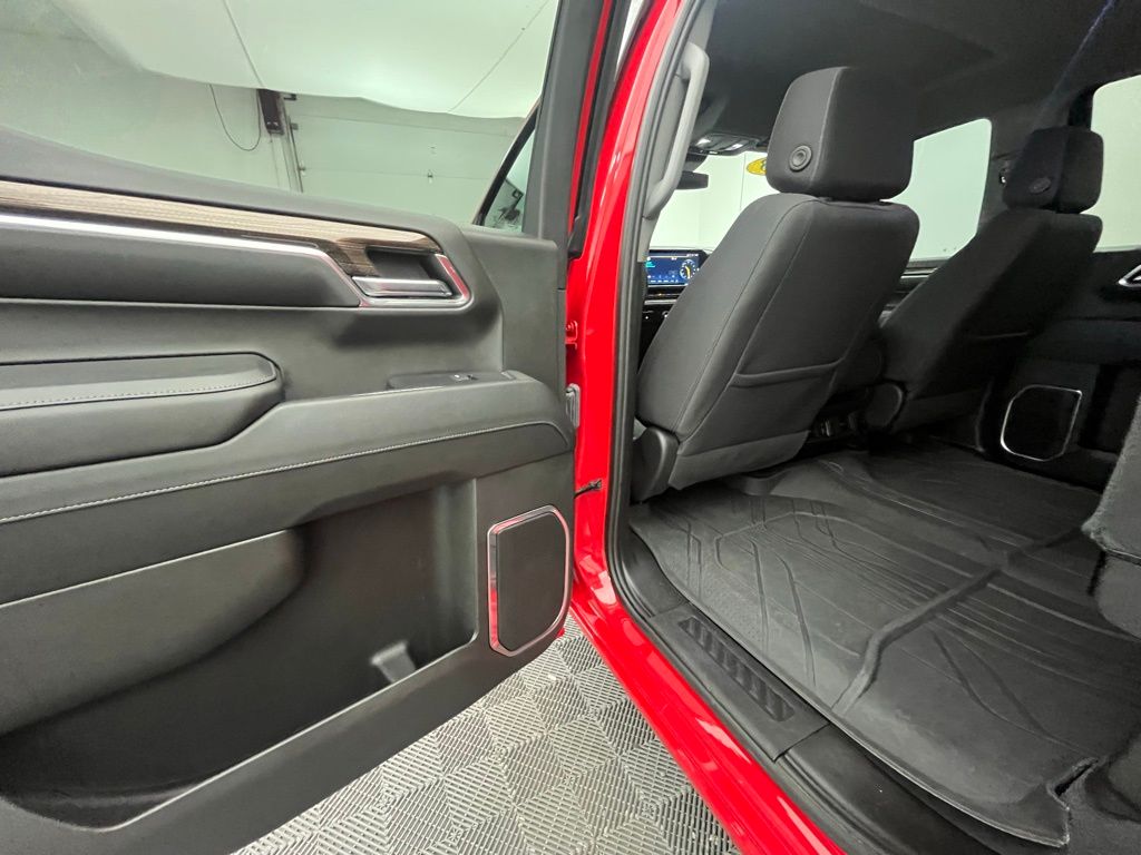 2023 Chevrolet Silverado 1500 RST photo 17