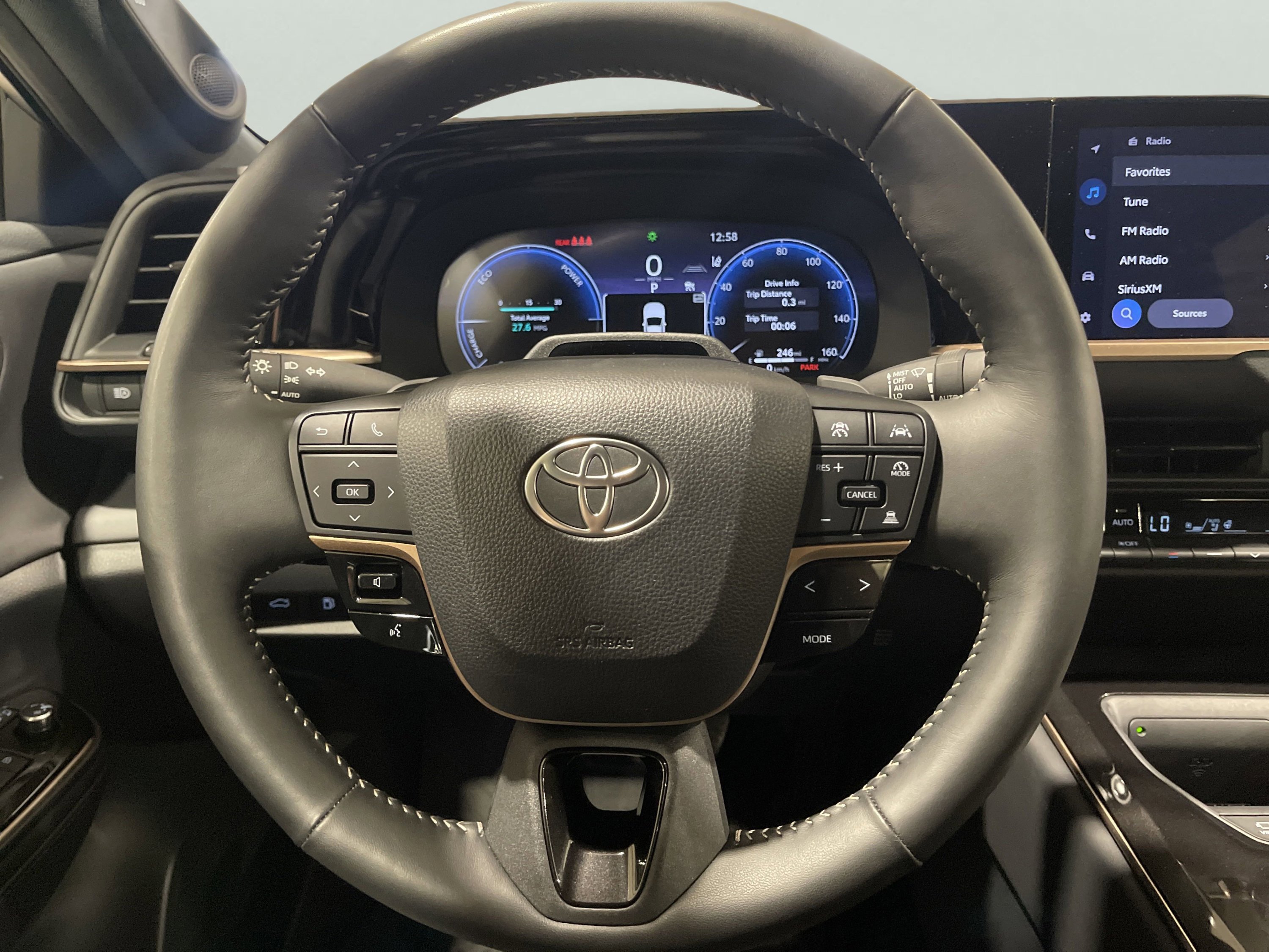 2025 Toyota Crown Platinum photo 13