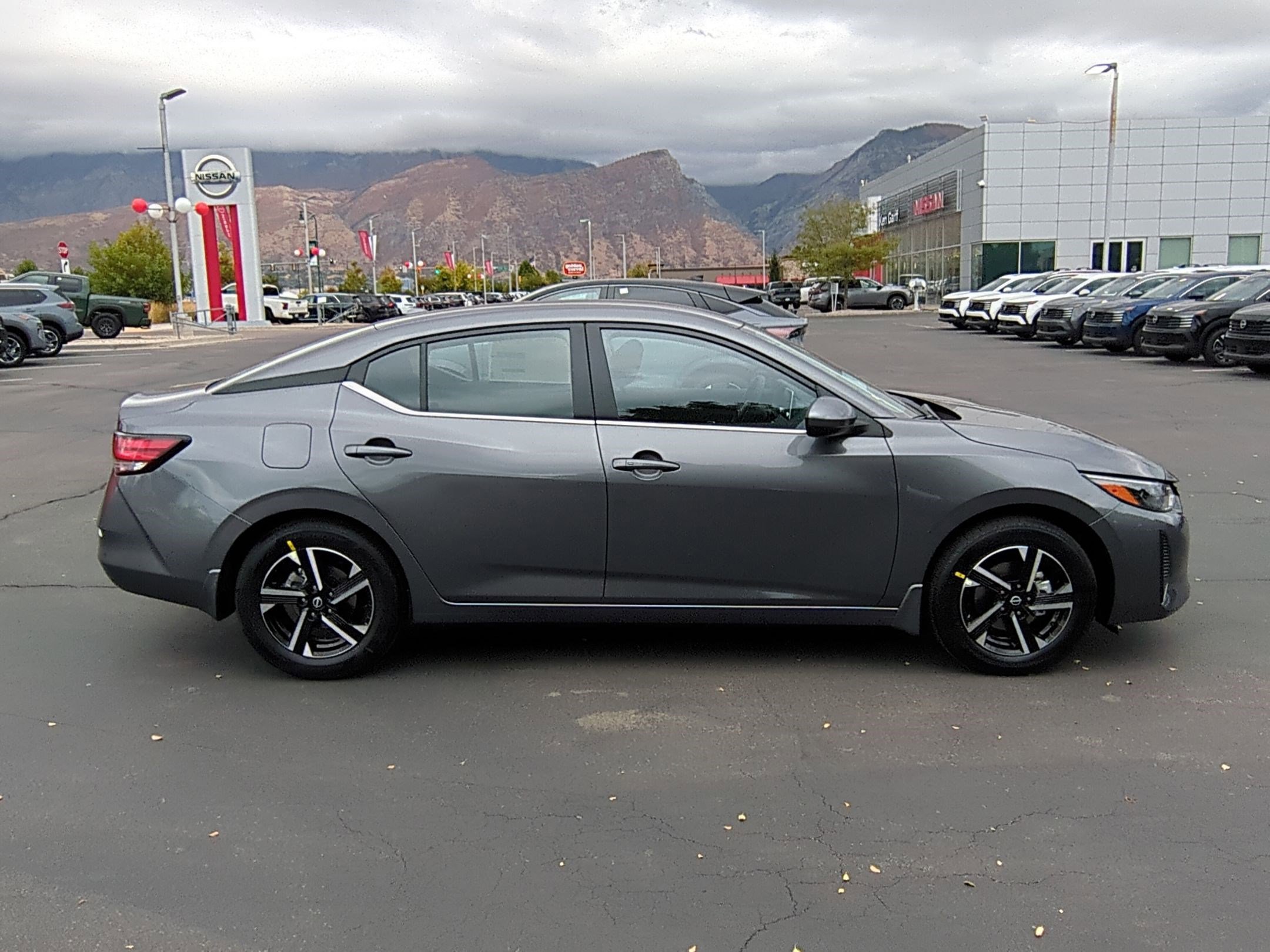 2025 Nissan Sentra SV photo 2