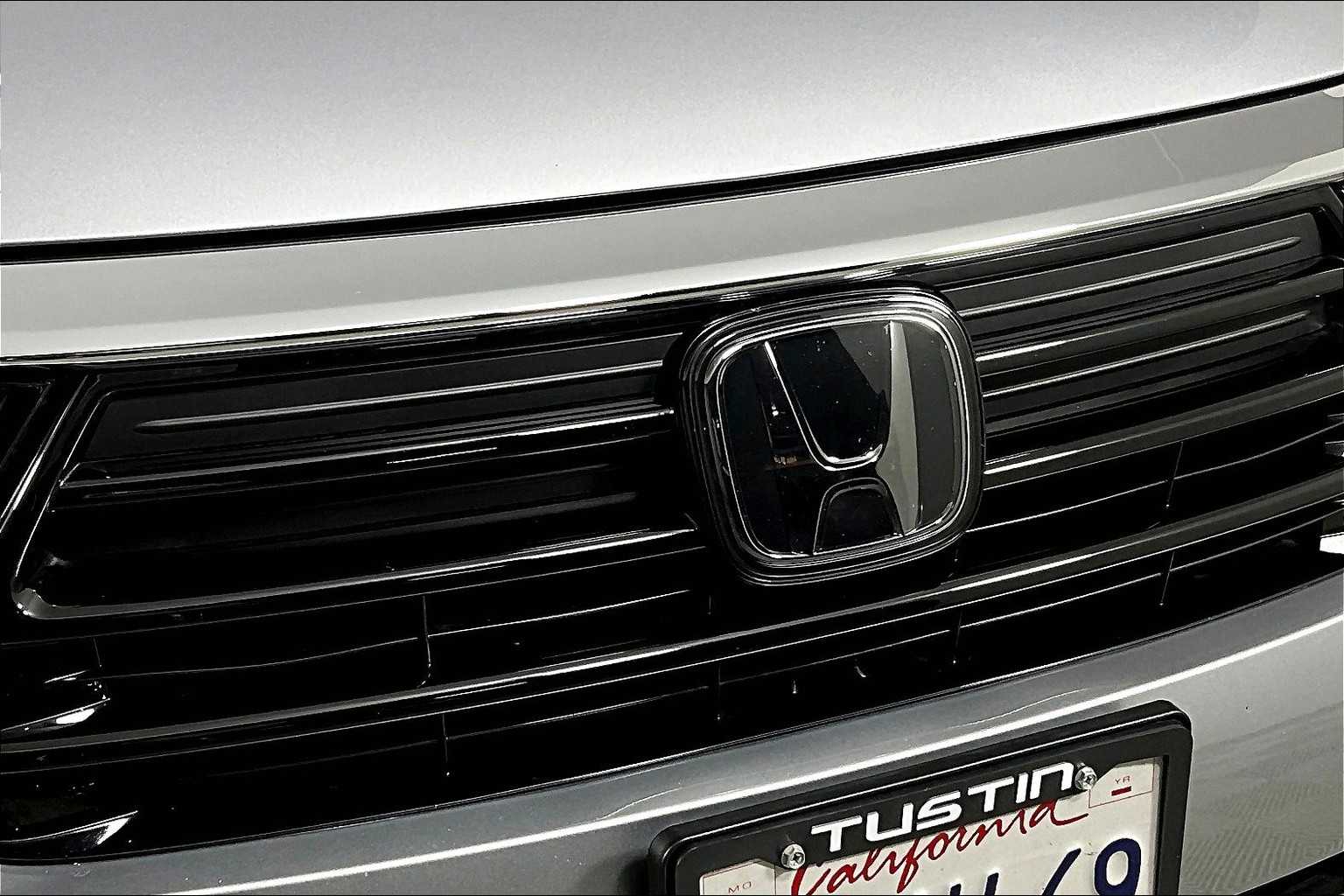 2024 Honda Odyssey EX-L photo 23