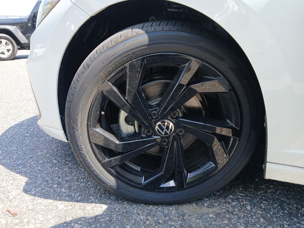 2025 Volkswagen Jetta 1.5T SE photo 26