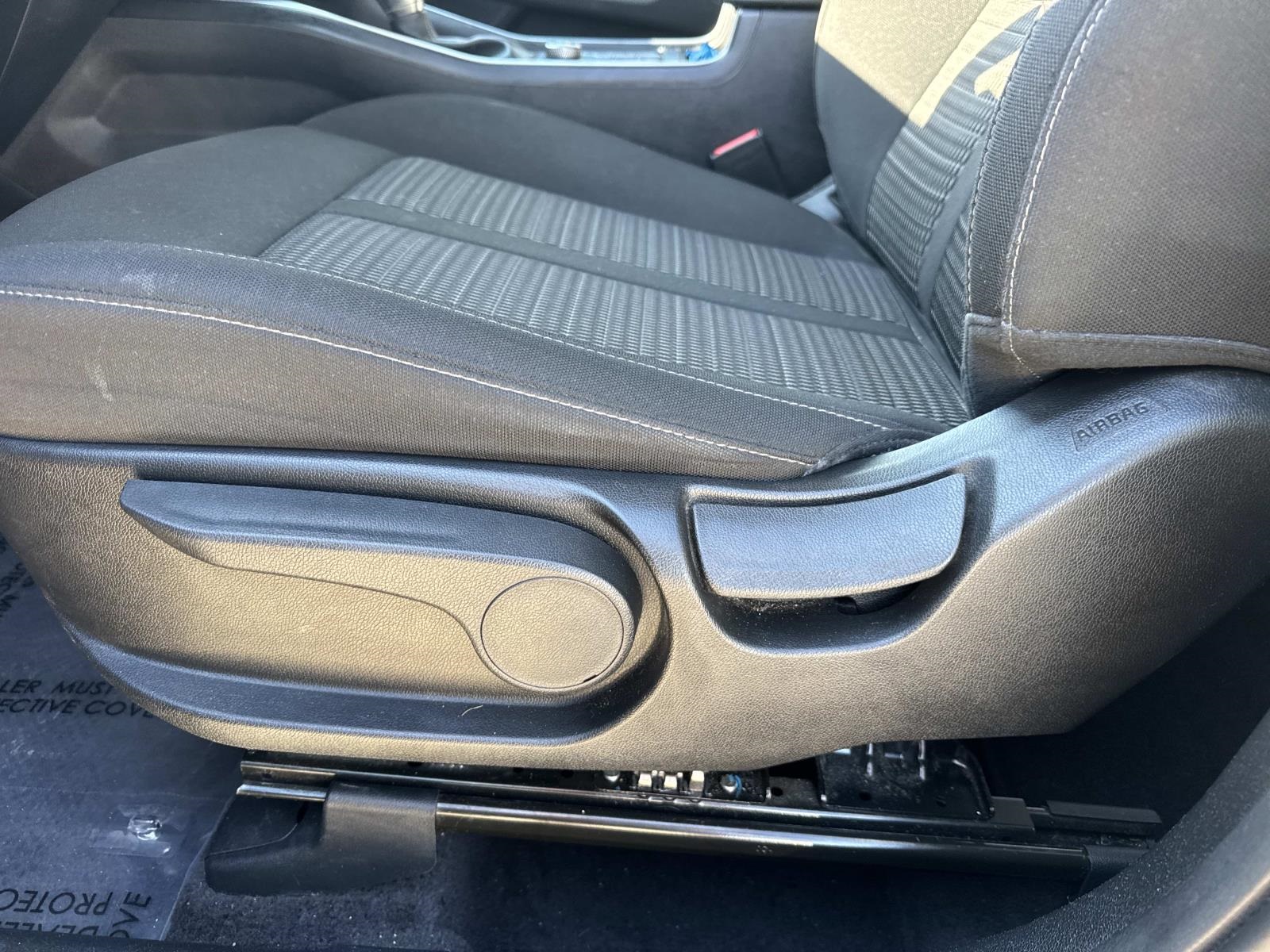 2023 Kia Sorento LX photo 14