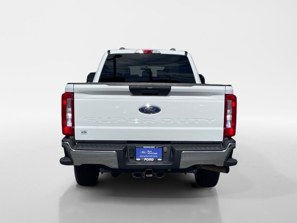 2024 Ford F-250 XLT photo 4