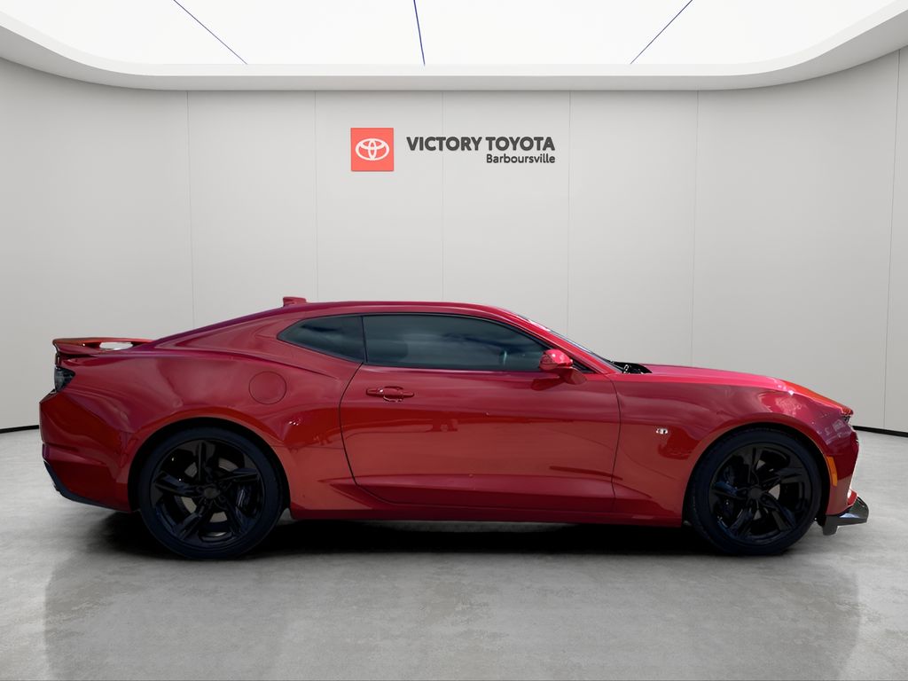 2021 Chevrolet Camaro SS photo 2