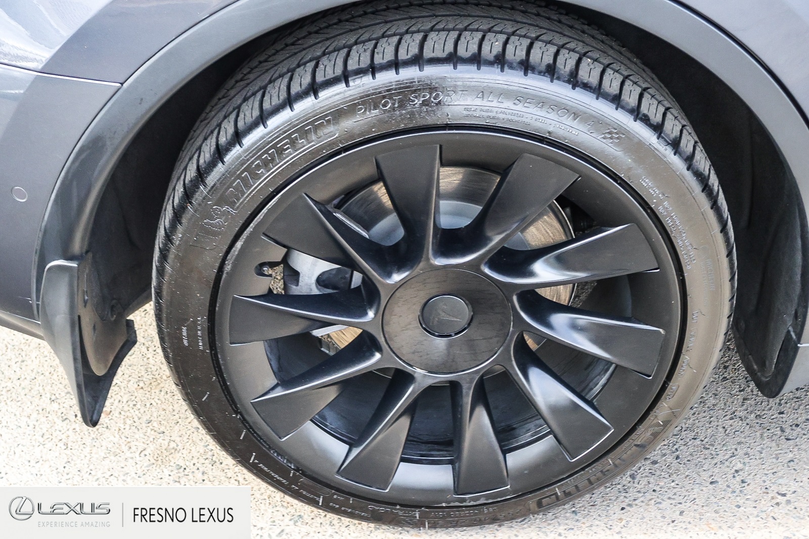 2022 Tesla Model Y Long Range photo 8
