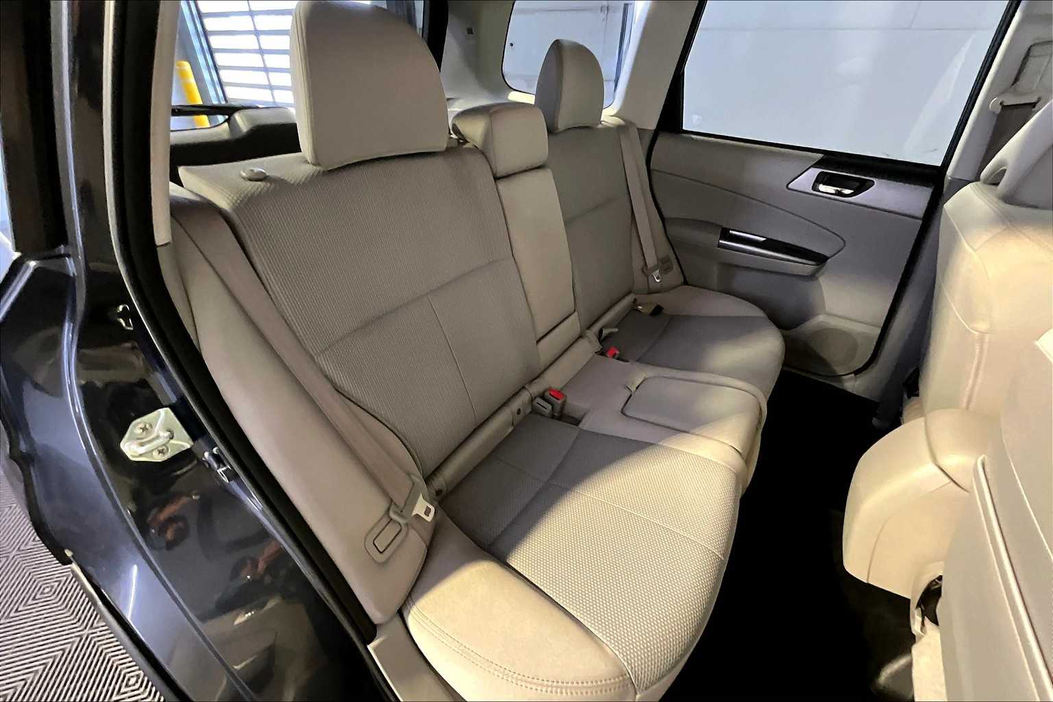 2012 Subaru Forester 2.5X Premium photo 16