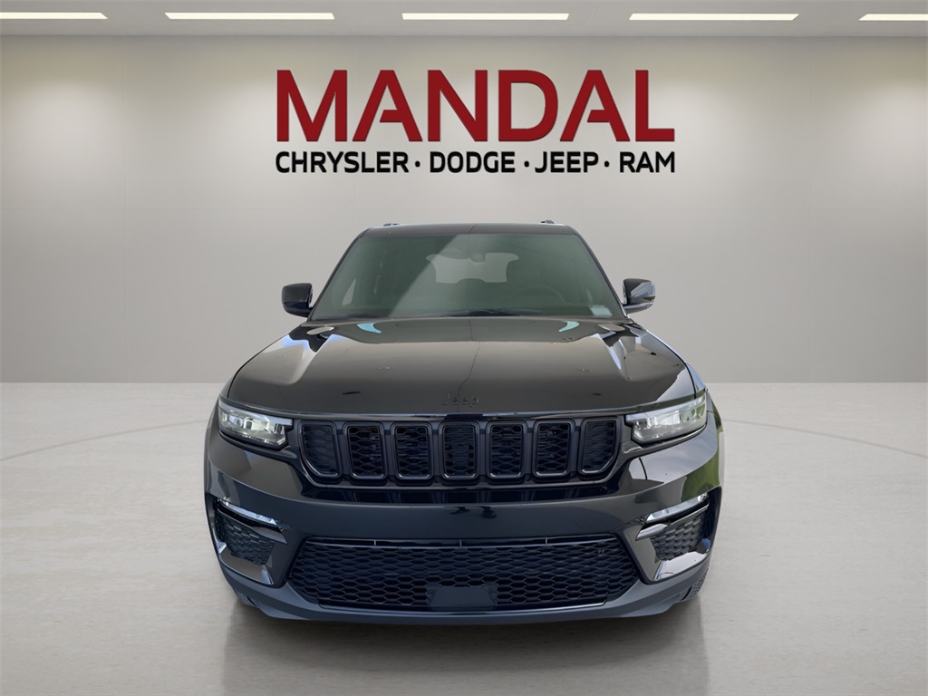 2025 Jeep Grand Cherokee Limited photo 2