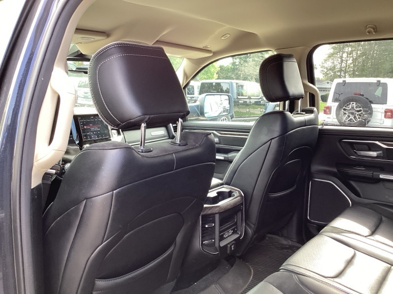2019 Ram 1500 Laramie photo 14