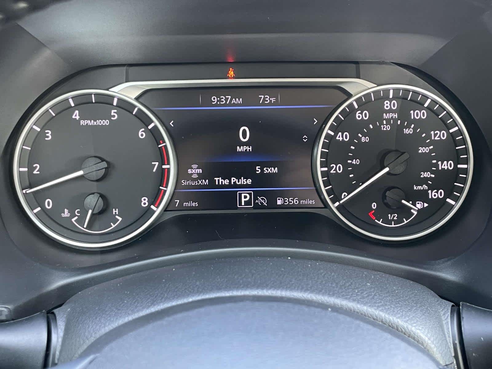 2025 Nissan Sentra SV photo 27