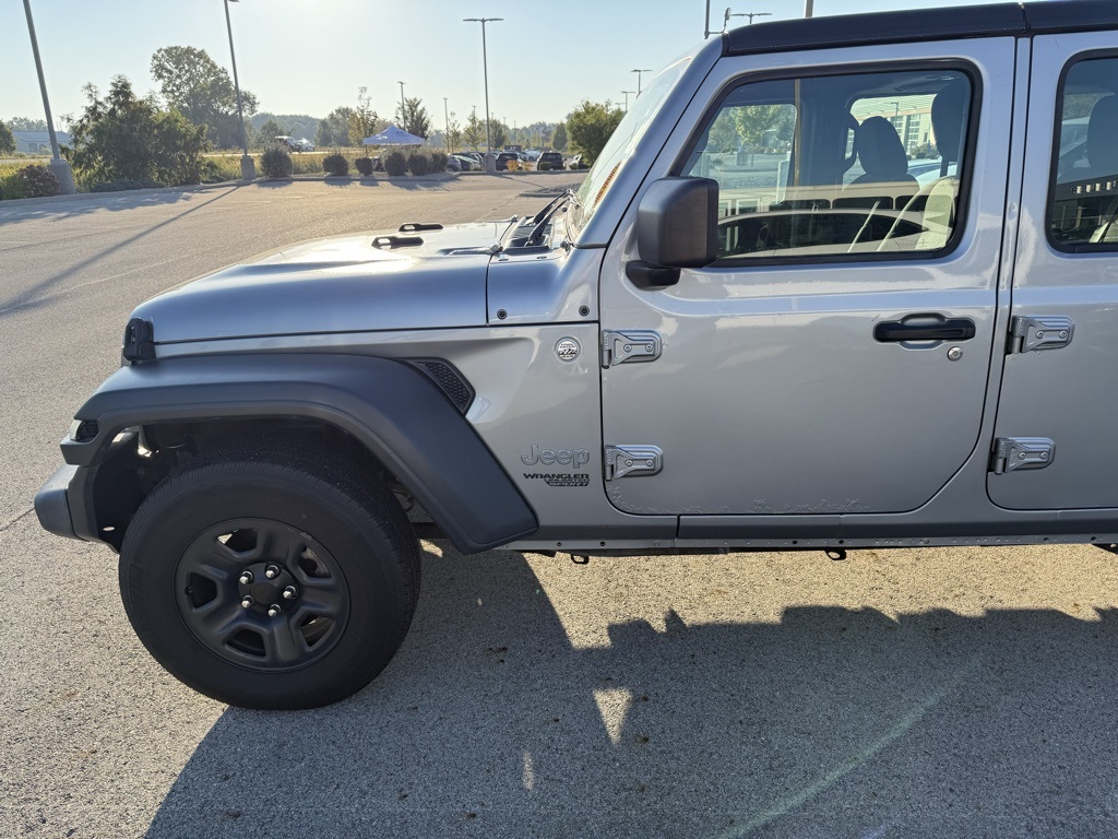 2018 Jeep Wrangler Unlimited Sport photo 4