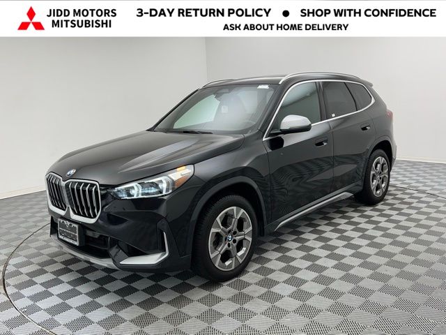 2024 BMW X1 28i's photo