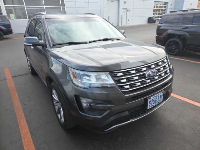 2016 Ford Explorer Limited photo 2