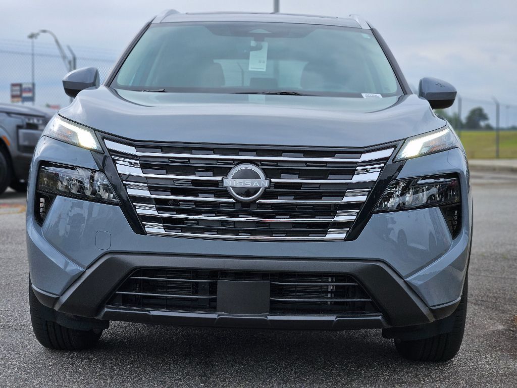 2026 Nissan Rogue SV photo 2
