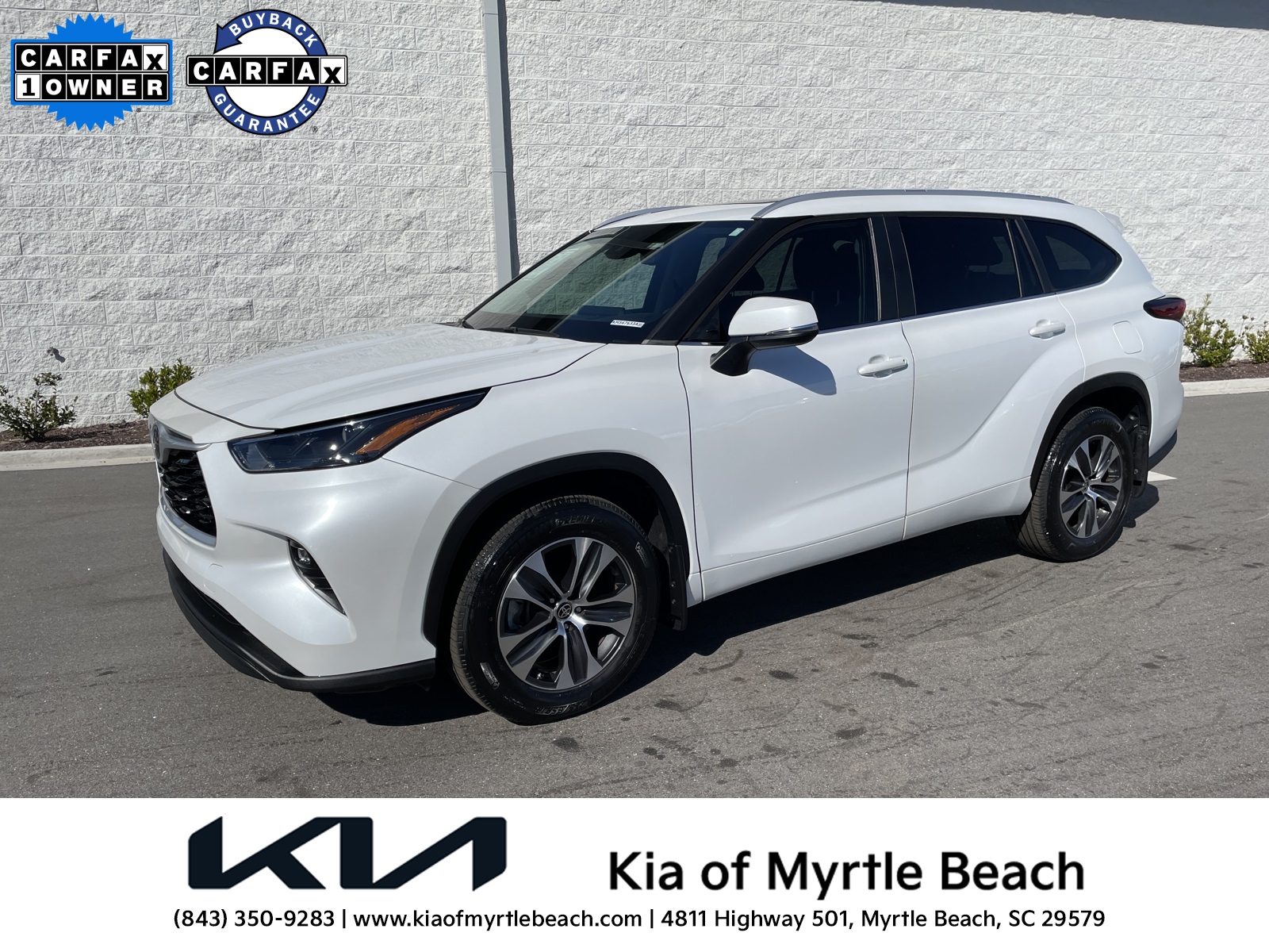 2023 Toyota Highlander XLE's photo