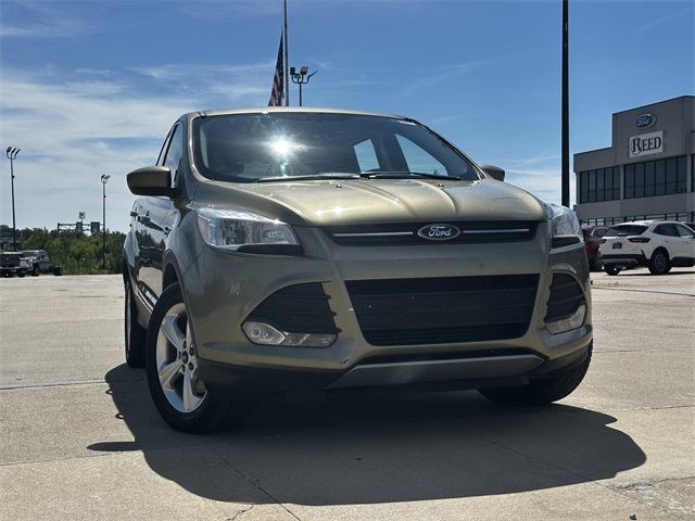 Used 2014 Ford Escape SE with VIN 1FMCU9G97EUA52733 for sale in Kansas City