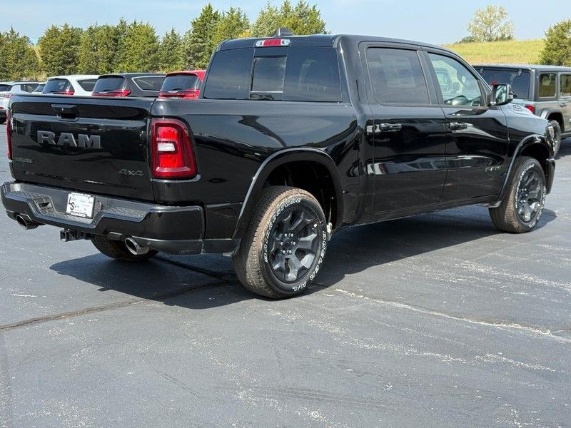 2025 Ram 1500 Big Horn Lone Star photo 3