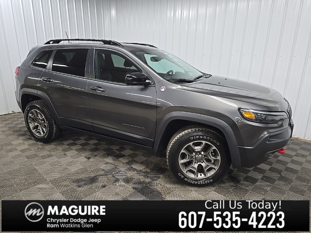 2022 Jeep Cherokee Trailhawk's photo