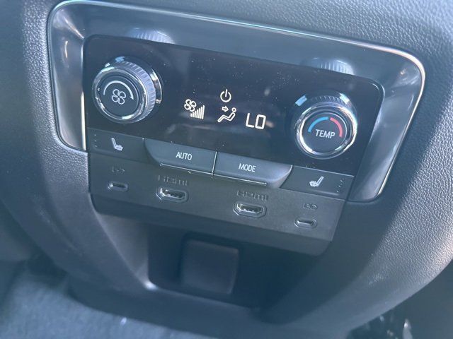 2025 Chevrolet Tahoe Premier photo 30