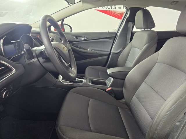 2018 Chevrolet Cruze LT photo 4