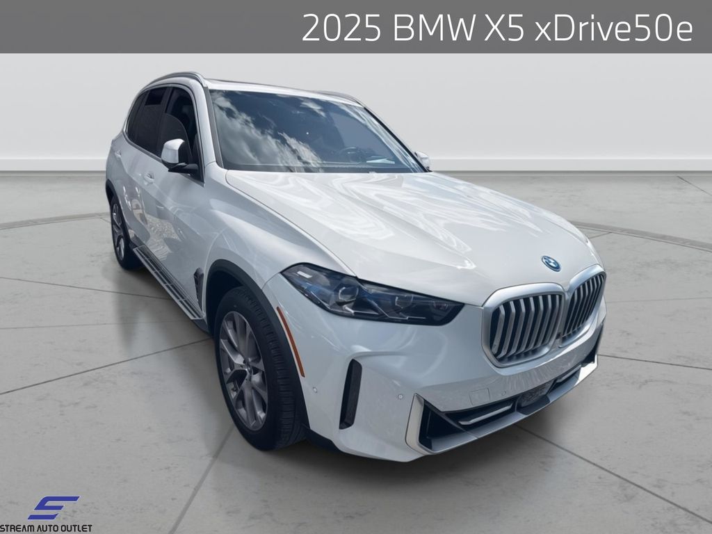 2025 BMW X5 50e's photo